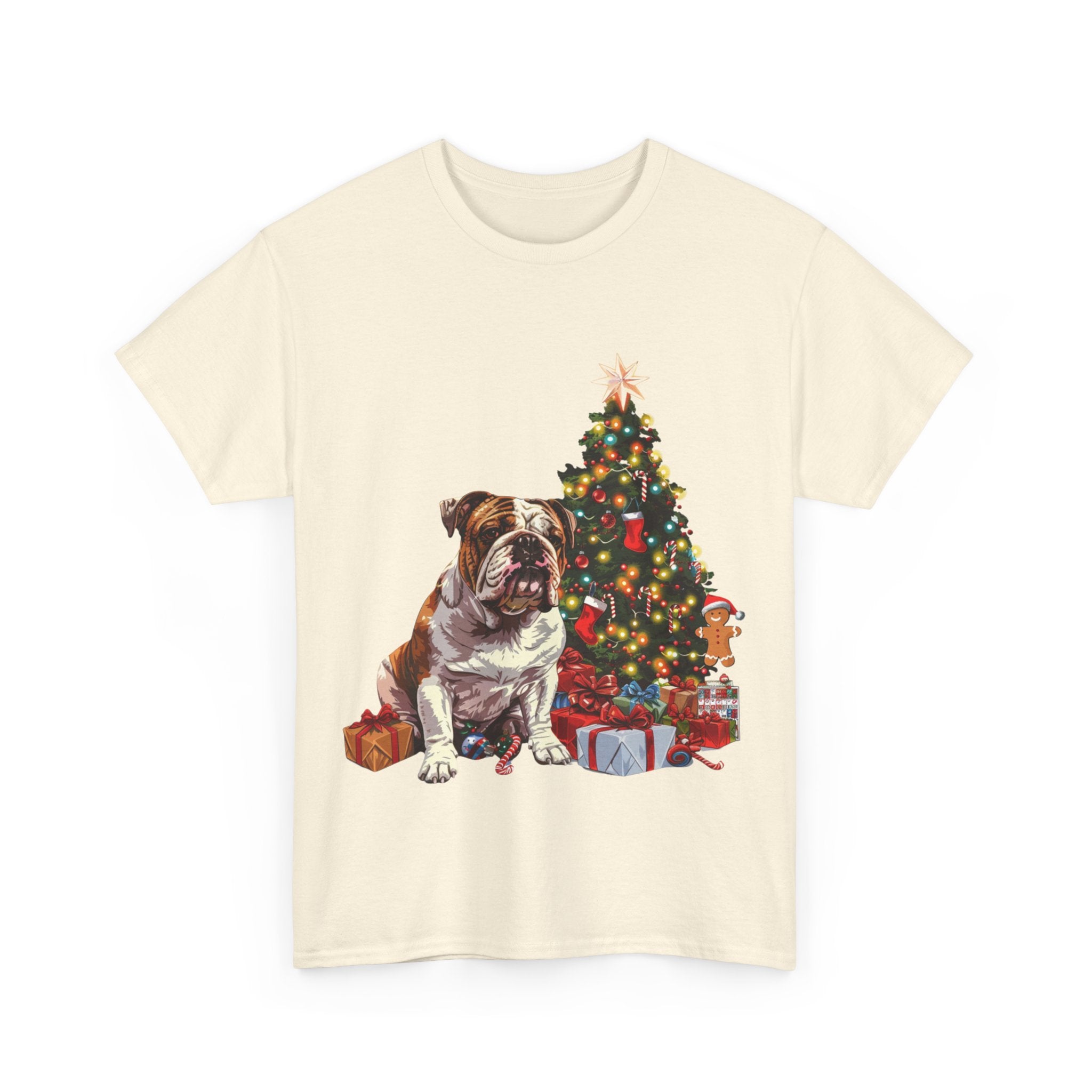 Printify T-Shirt Bulldog with Christmas Tree and Gifts – Festive Holiday Dog Art